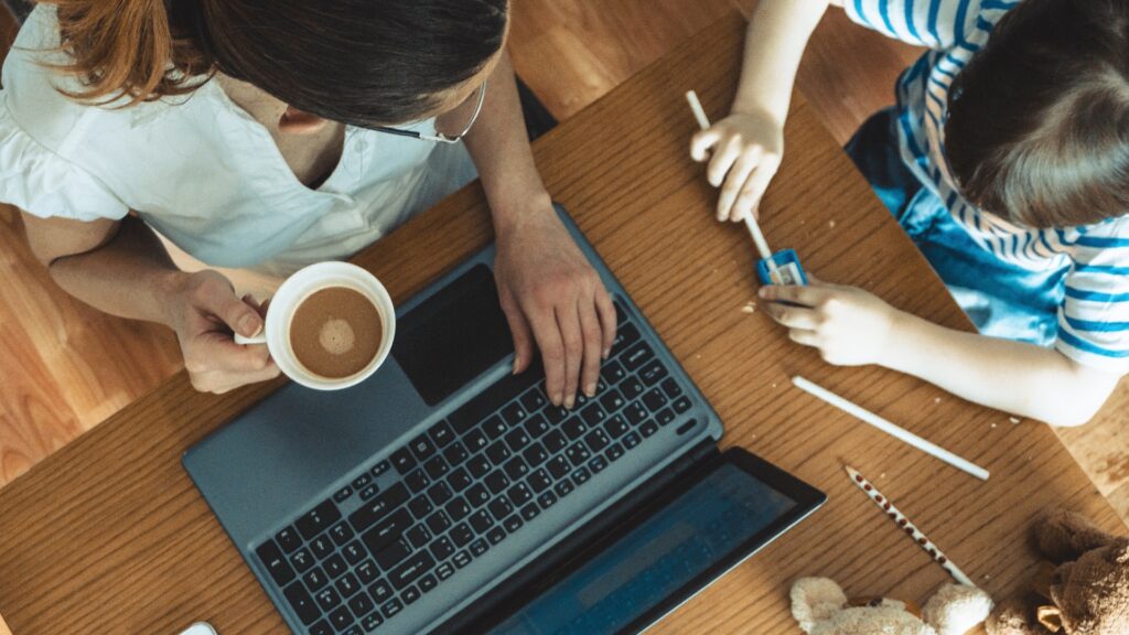 CCM-SHM-Working-Moms-Side-Hustles