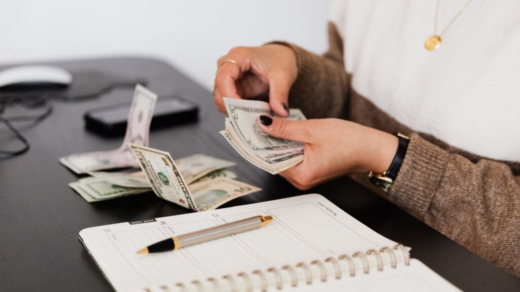 sidehustlemastery-how-to-scale-your-side-hustle-to-5k-month